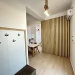 Apartamento Perla Luxury - Private Patio & Parking