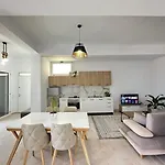 Apartamento Perla Luxury - Private Patio & Parking