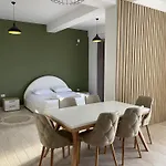 Apartamento Perla Luxury - Private Patio & Parking