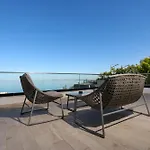 Perla Luxury - Private Patio & Parking Vlore