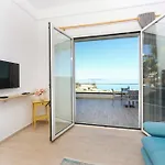 Apartment Perla Luxury - Private Patio & Parking Vlore