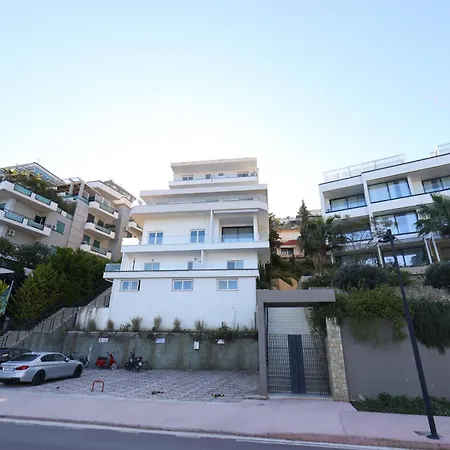 Perla Luxury - Private Patio & Parking * فلورا
