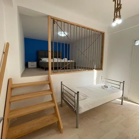 Perla Luxury - Private Patio & Parking