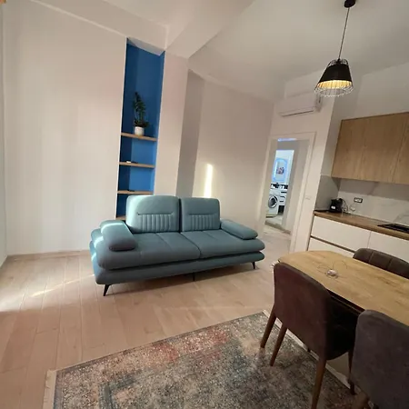 Perla Luxury - Private Patio & Parking