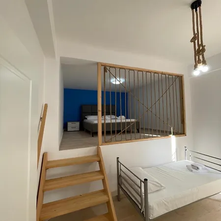 Perla Luxury - Private Patio & Parking *