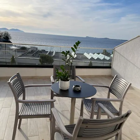 Appartement Perla Luxury - Private Patio & Parking Vlorë