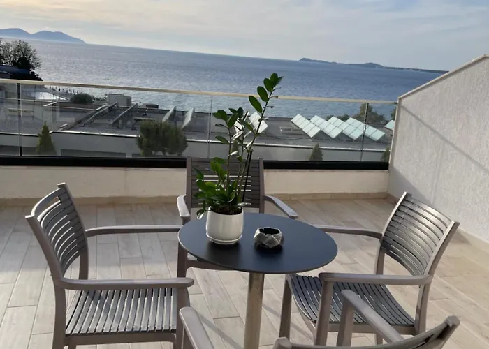 Appartement Perla Luxury - Private Patio & Parking Vlorë